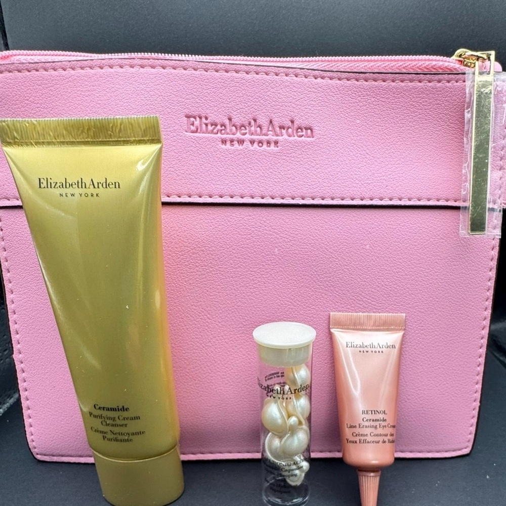 Elizabeth Arden Set in pink makeup pouch w eye cream, serum caps & cream cleaner